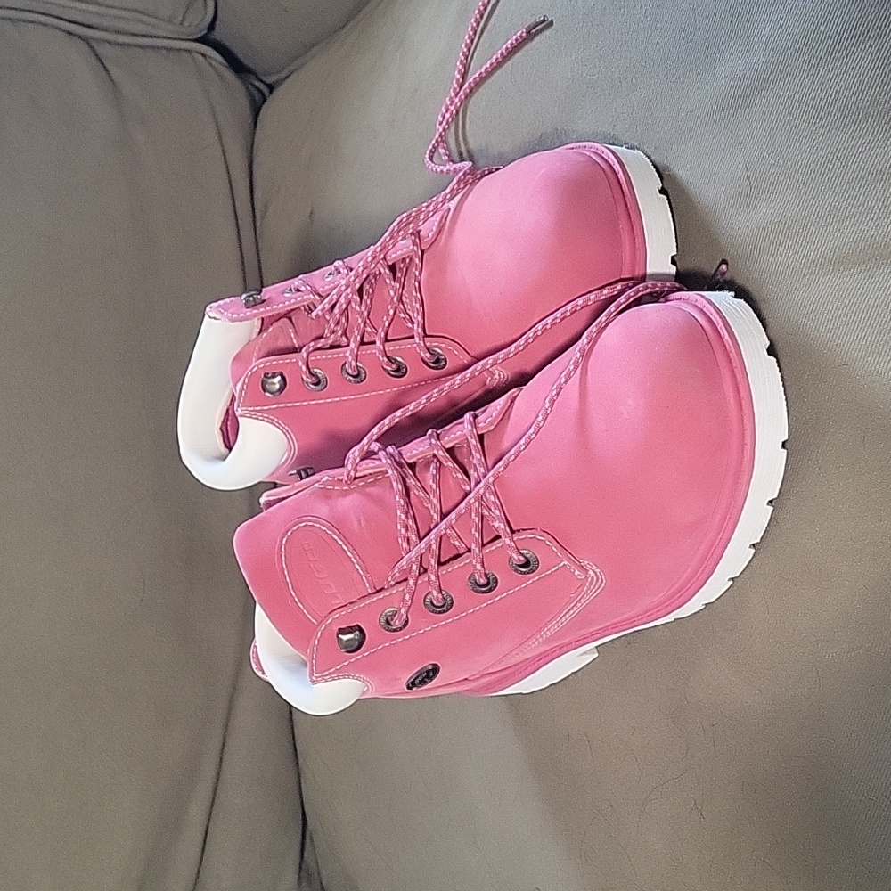 Women's 8.5 pink lugz boots